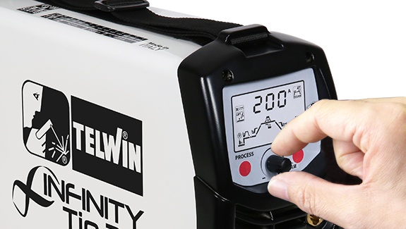 TELWIN Infinity TIG 225 DC-HF/LIFT VRD - svářečka TIG
