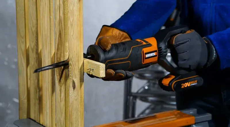 WORX WX500.9 - Aku pila ocaska 20V - bez akumulátoru - Powershare