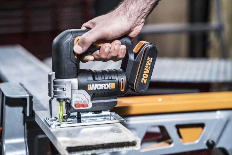 WORX WX543 - Aku přímočará pila 20V, 1x2.0Ah - Powershare